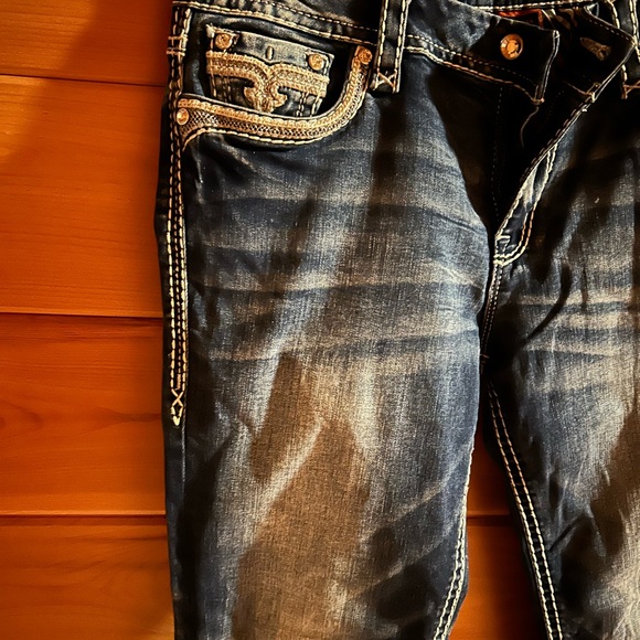 Rock Revival | Dark Wash Embellished-Pocket Easy Ankle Skinny Jeans - Picture 10 of 11